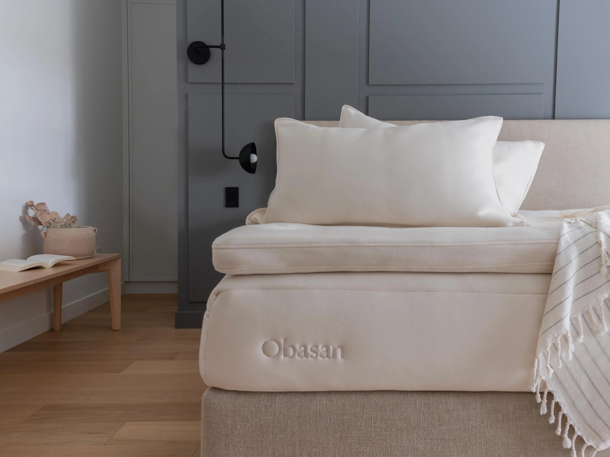 Deluxe Organic Wool and Latex Pillow - Image 4