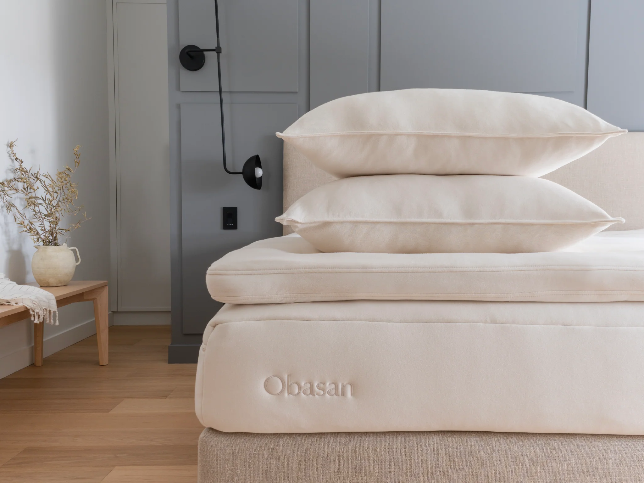 Classic Organic Wool Pillow - Image 4